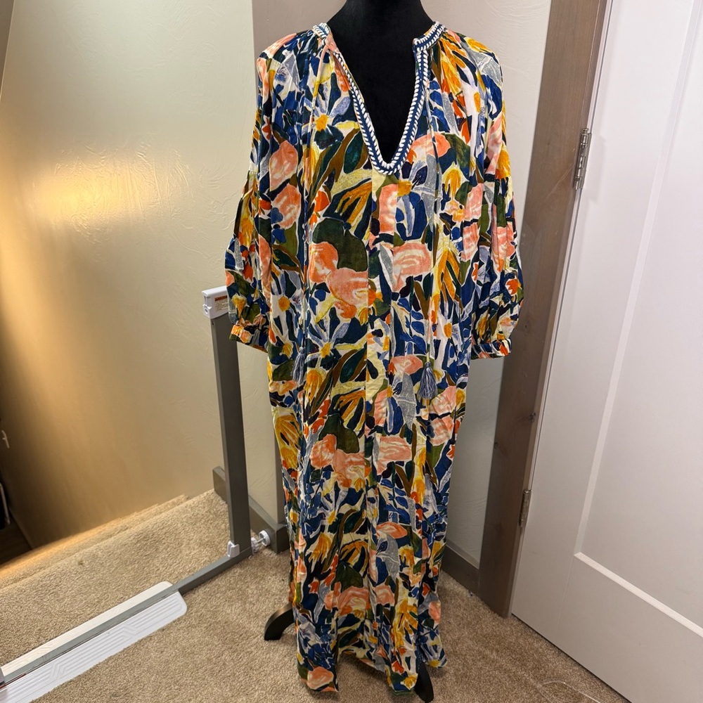 World Market Made in India Viscose Floral Flowy Long Sleeve Maxi V-Neck Dress SM